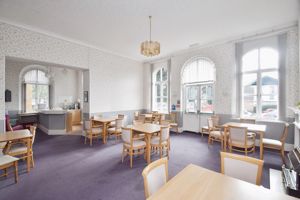 COMMUNAL LOUNGE- click for photo gallery